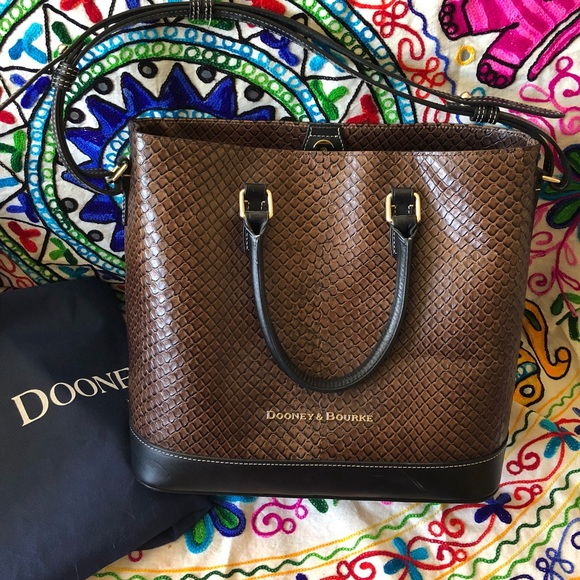 dooney and bourke chelsea tote